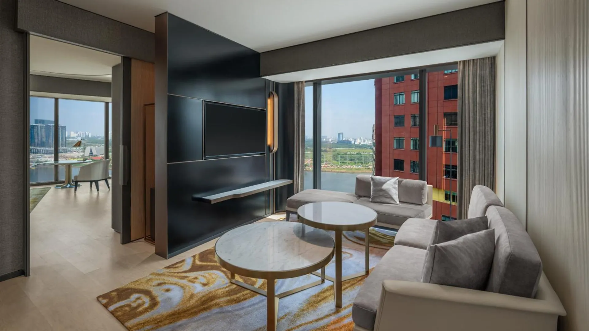 Hilton Saigon Hotel Ho Chi Minh City 5*,